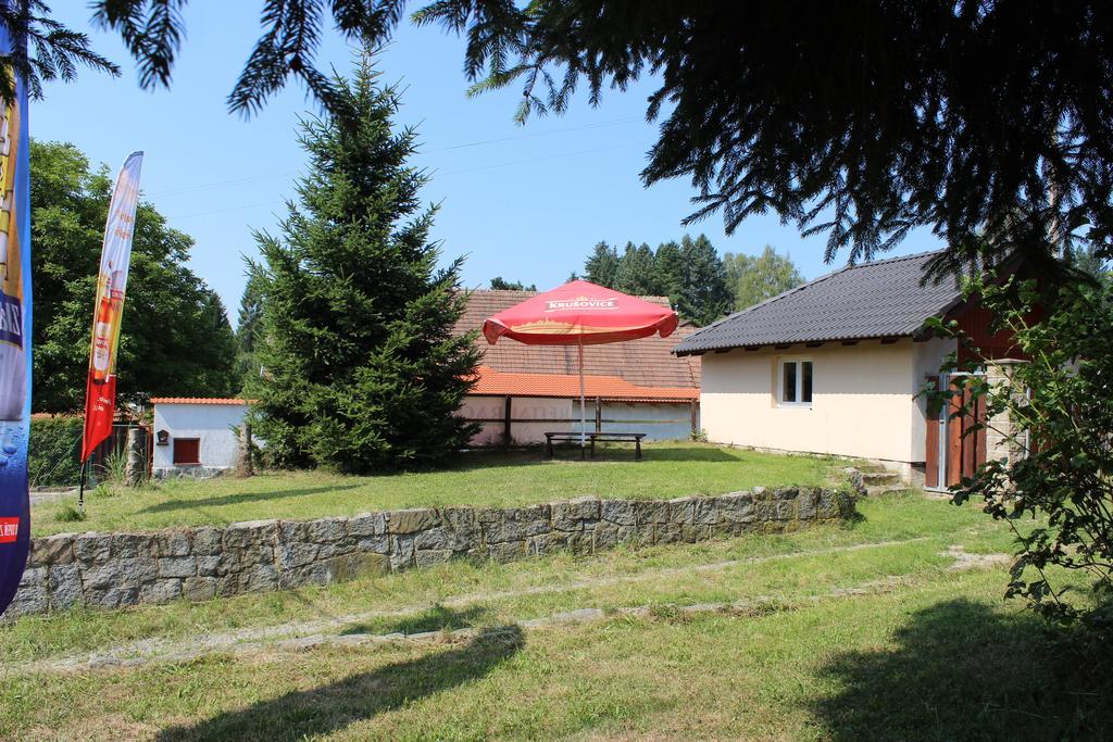 U Certa Hotell Čerčany Eksteriør bilde