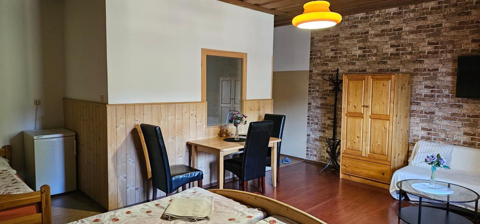 U Certa Hotell Čerčany Eksteriør bilde
