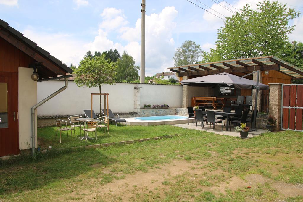 U Certa Hotell Čerčany Eksteriør bilde